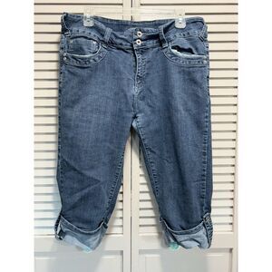 Botin Medium Wash Cuffed‎ Capri Jeans Size 16 Mid Rise Pockets Embroidered